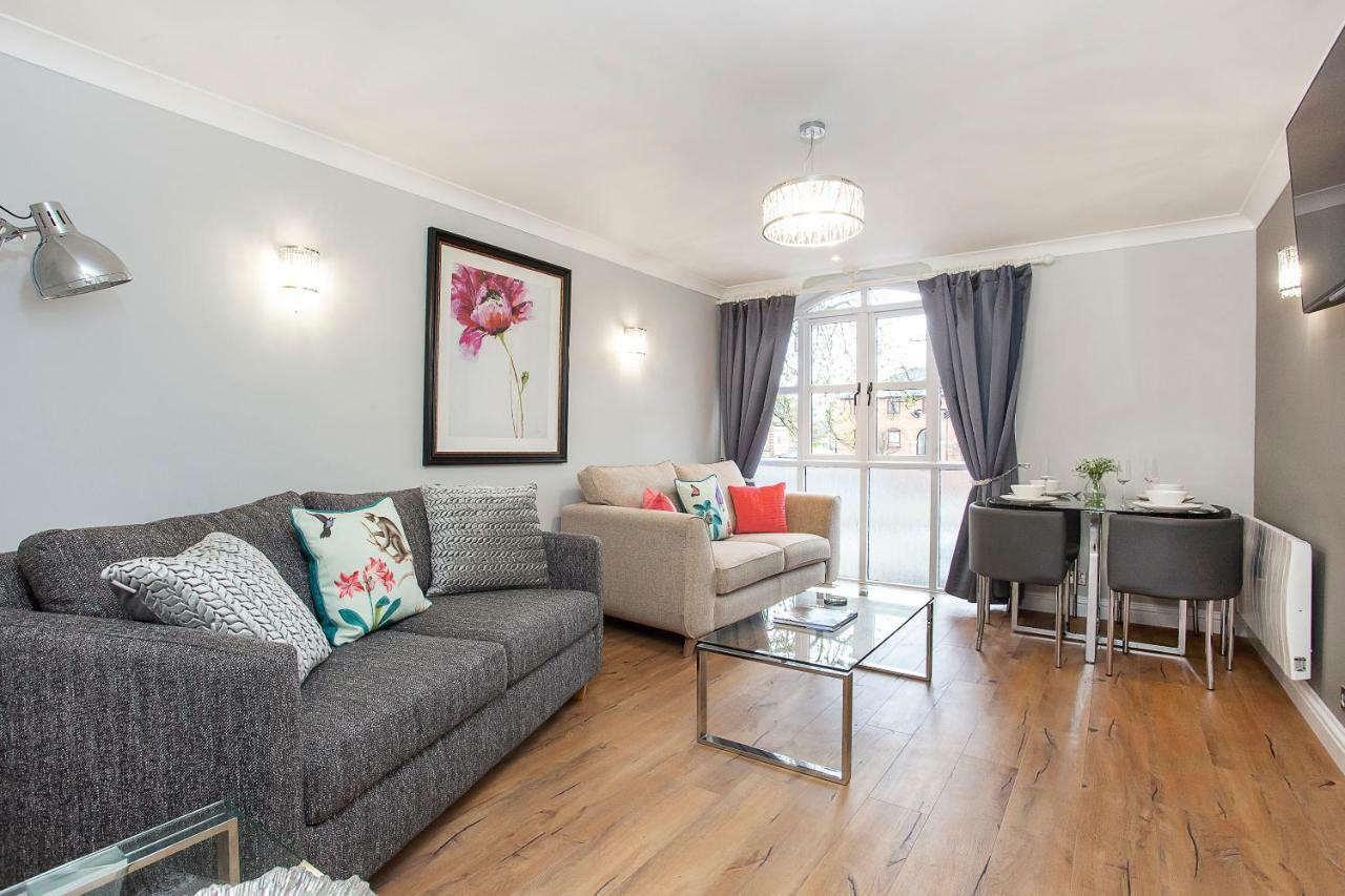 County House Mews Apartamento *