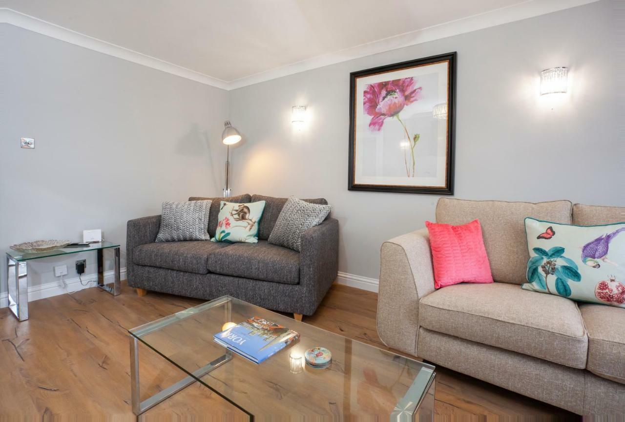 County House Mews *